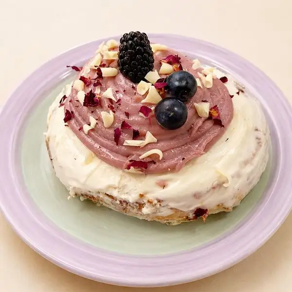 Cinnamon roll de frambuesa